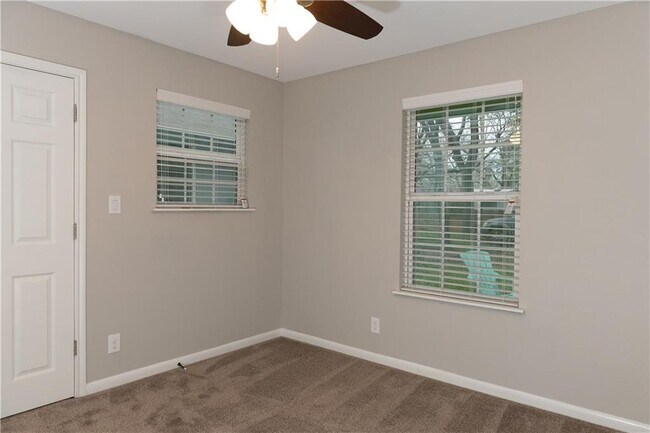 Building Photo - 1503 Robert Weaver Ave