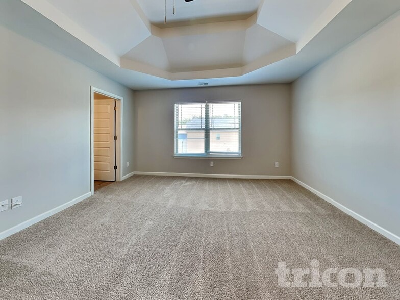 Building Photo - 2545 Shropshire Pl