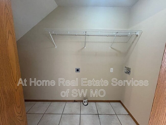 Building Photo - 1503 Frosty Dr