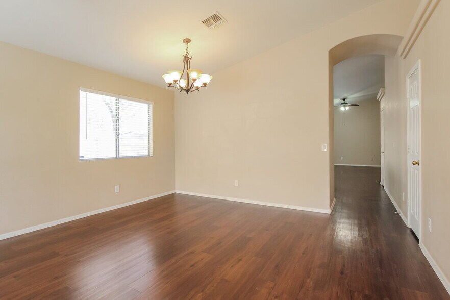 Building Photo - 21818 W Sonora St
