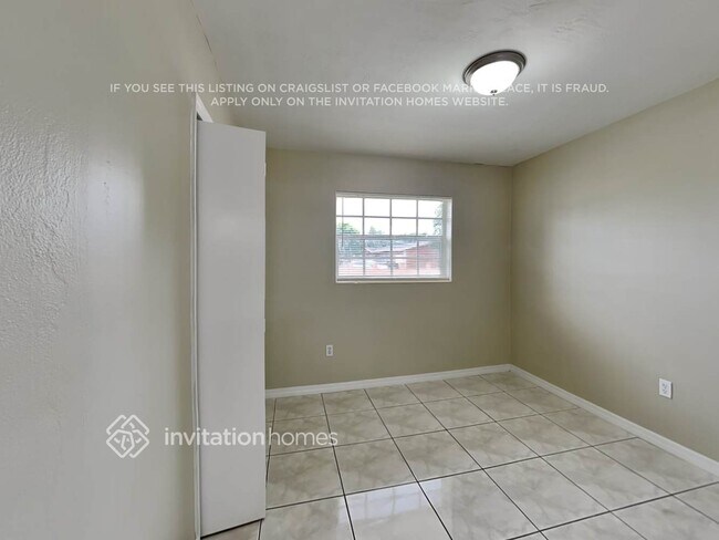 Building Photo - 1261 NW 202nd St