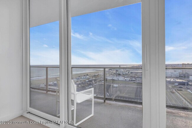 Building Photo - 1101 Ocean Ave N