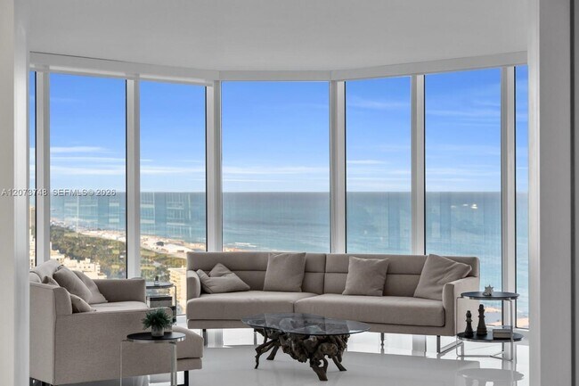 Building Photo - 300 South Pointe Dr