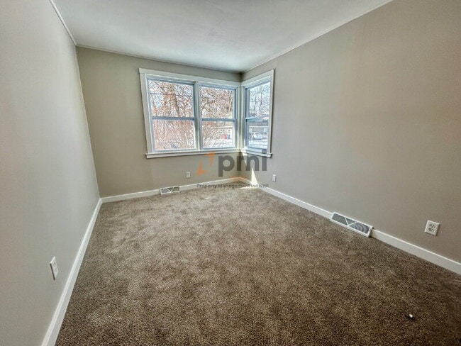 Building Photo - 14725 Bryan St