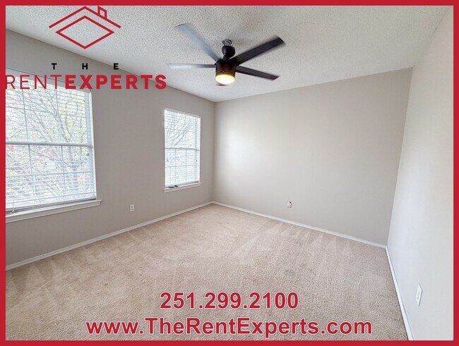 Building Photo - 7210 Ashmoor Dr N