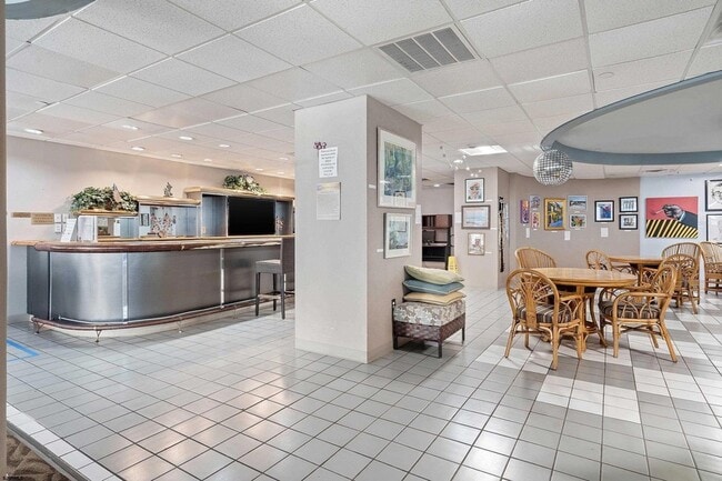 Building Photo - 3101 Boardwalk