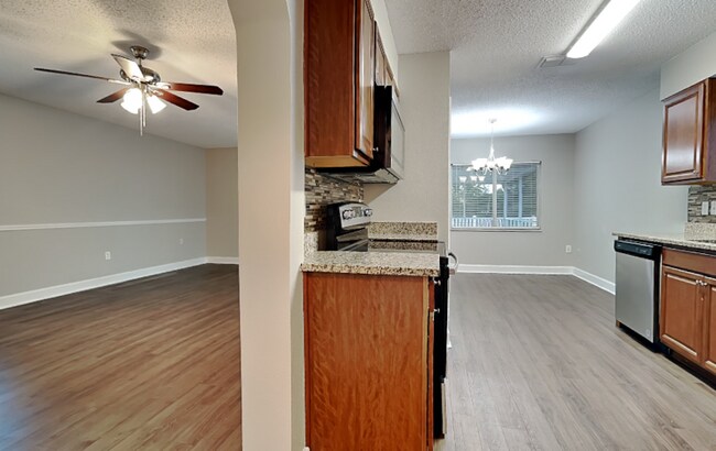 Building Photo - 774 Burlwood St