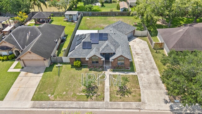 Building Photo - 5233 Clearview Dr
