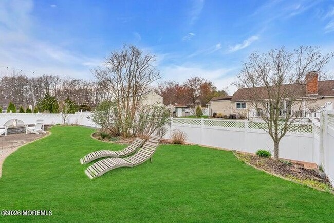 Building Photo - 19 Fieldstone Ln