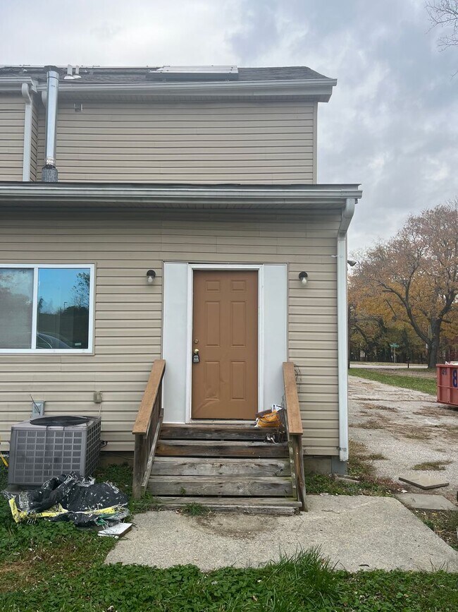 Primary Photo - 4200 Deer Park Rd