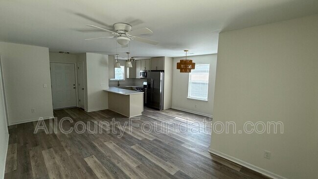 Building Photo - 123 Woodduck Dr