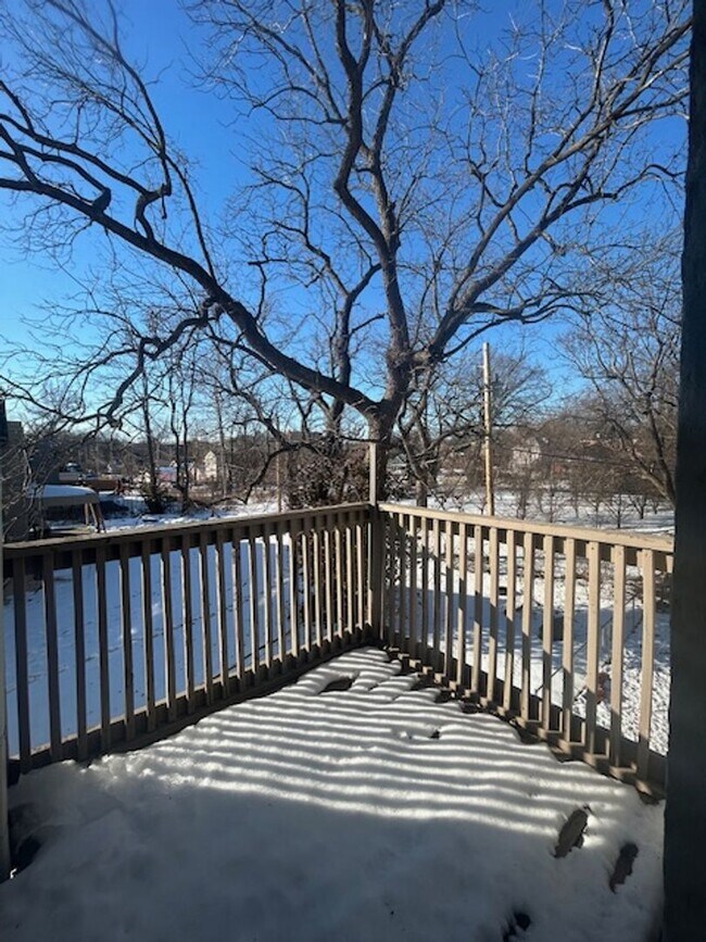 Building Photo - 3314 Tracy Ave