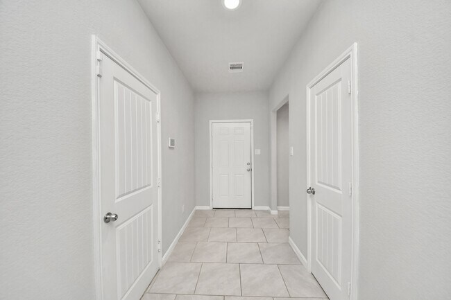 Building Photo - 3314 Zephyr Park Ln
