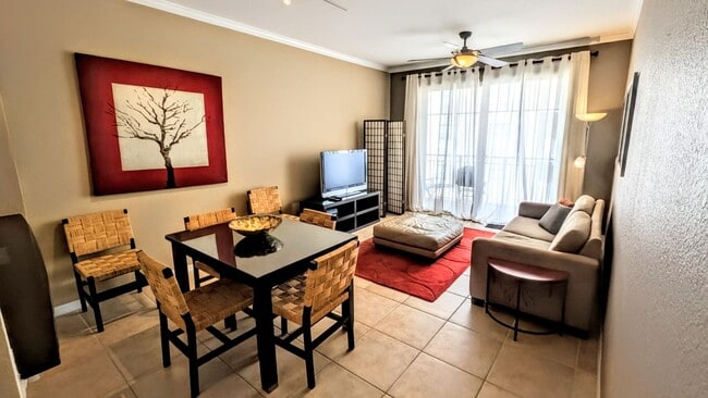 Building Photo - ANNUAL TURNKEY FURNISHED downtown Sarasota in luxury condominium!