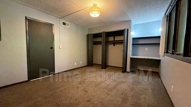 Building Photo - 2343 B St