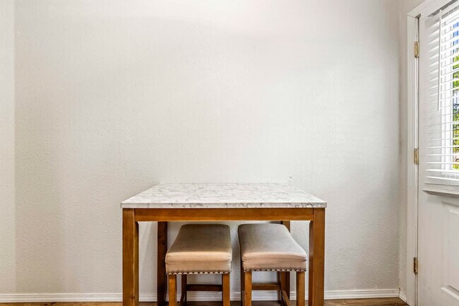 Building Photo - 1503 Fairview Ave