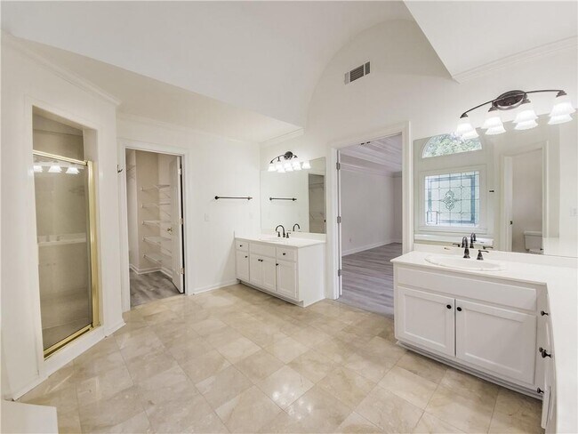Building Photo - 7335 Craigleith Dr