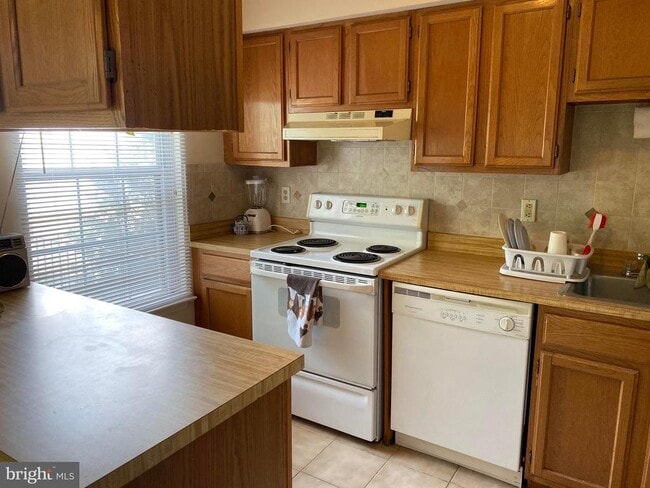 Building Photo - 532 Park Manor Cir