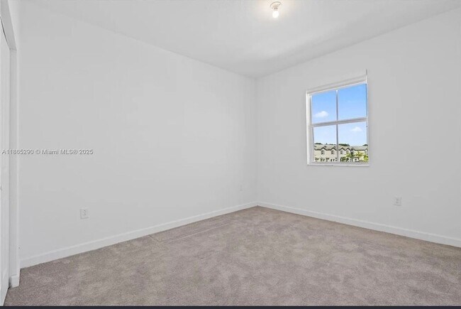 Building Photo - Stunning 3BR House in Homestead