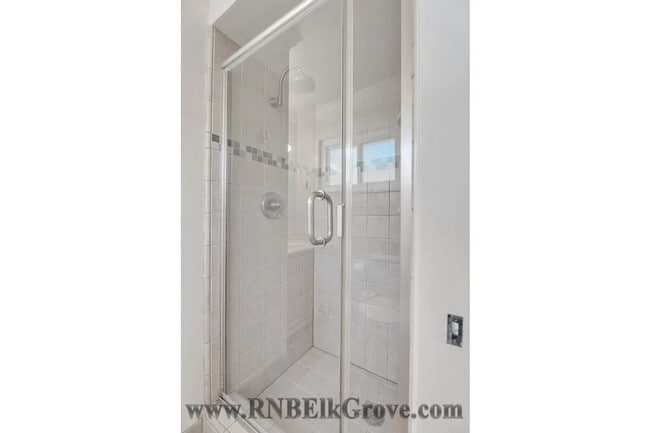 Building Photo - 4930 Bonniemae Way