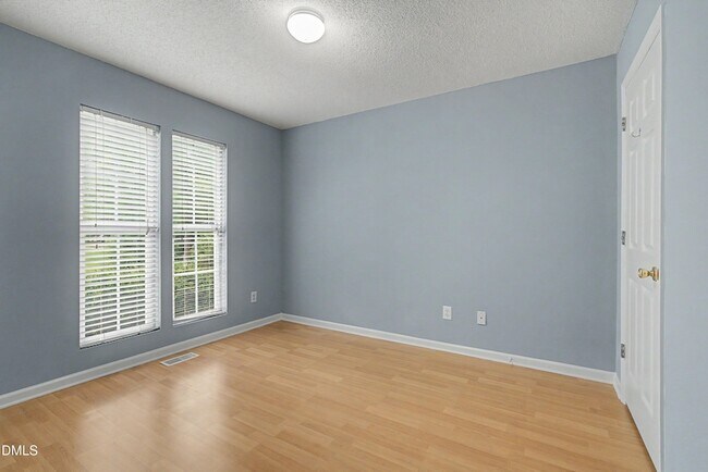 Building Photo - 5812 Gentle Wind Dr