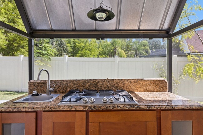 Building Photo - 4920 Hook Hollow Cir