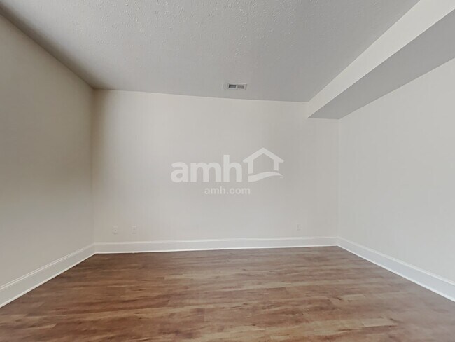 Building Photo - 4157 S Woodtrail Ln