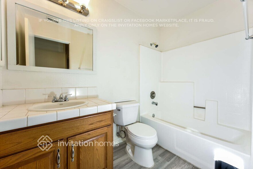 Building Photo - 3541 W Ave J 3