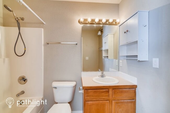 Building Photo - 510 N 30th Ave Ct