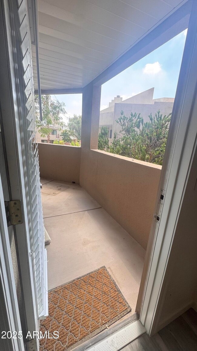 Building Photo - 4850 E Desert Cove Ave