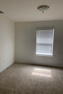 Building Photo - 519 E Marigold Dr