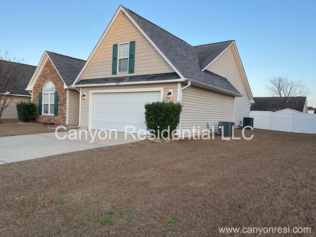 Building Photo - Spacious 3-Bedroom Ranch with Bonus Room