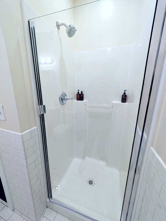 Building Photo - The Norm Appartments