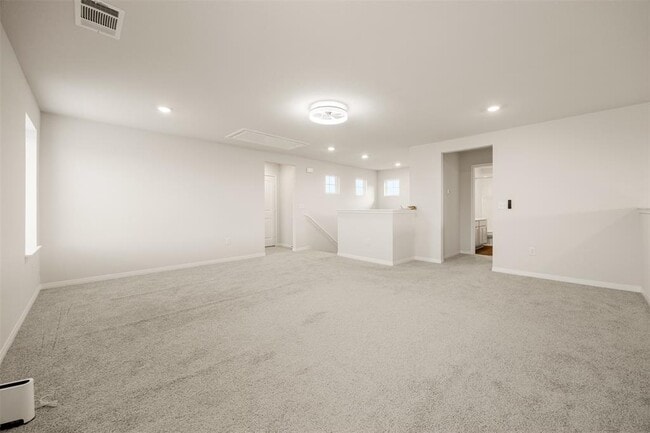 Building Photo - 413 Emerald Cv