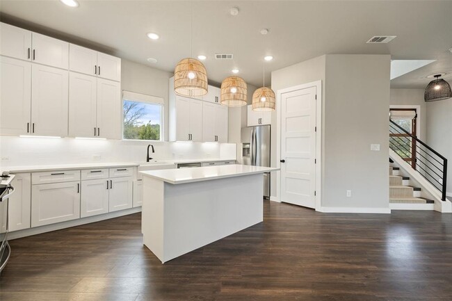 Building Photo - 18200 Fair Ln