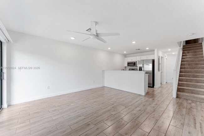 Building Photo - 5010 Genove Pl