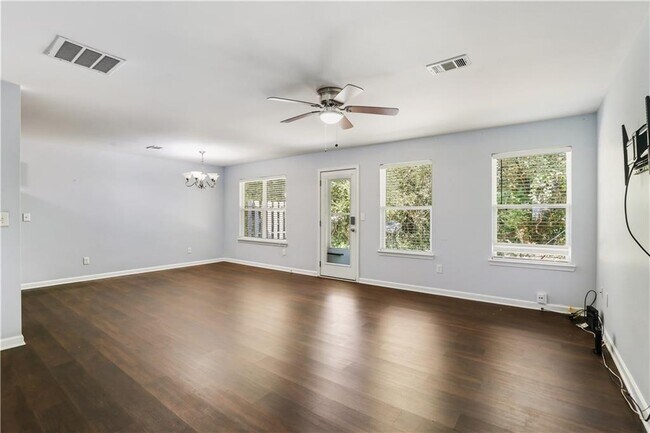 Building Photo - 1221 Rockfield Cir