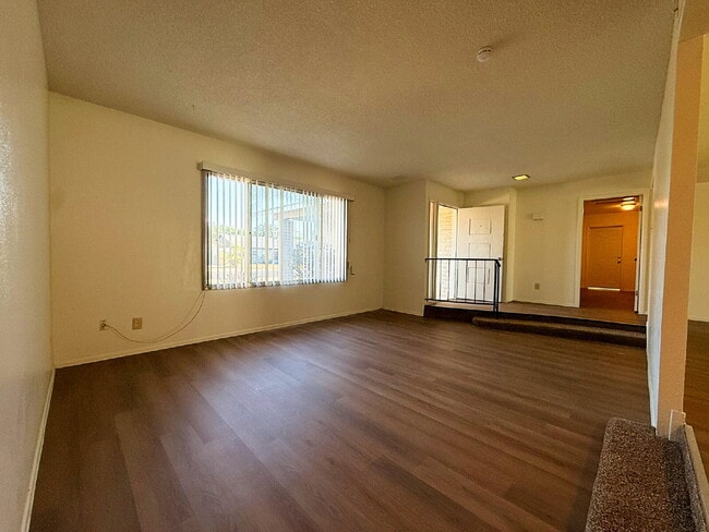 Building Photo - Fully Remodeled Home in Prime Location – Move-In Ready!