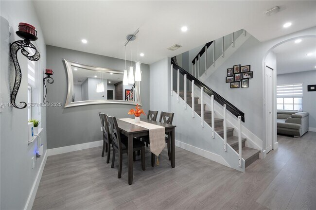 Building Photo - 15863 SW 71st St