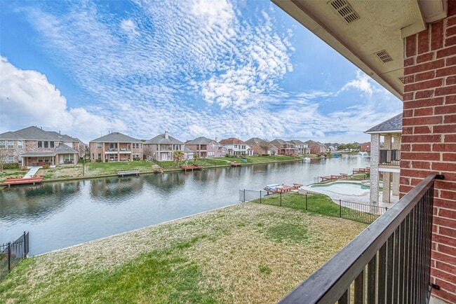 Building Photo - 18118 Billabong Crescent Ct