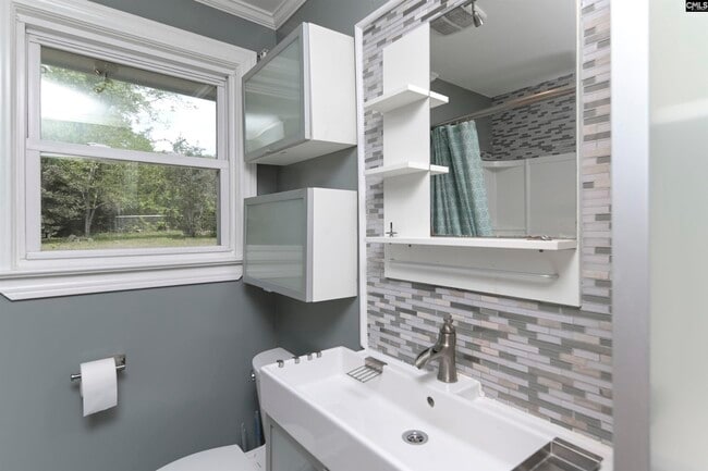 Building Photo - 1108 Rutland Ave