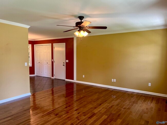 Building Photo - 110 Laurel Oak Rd