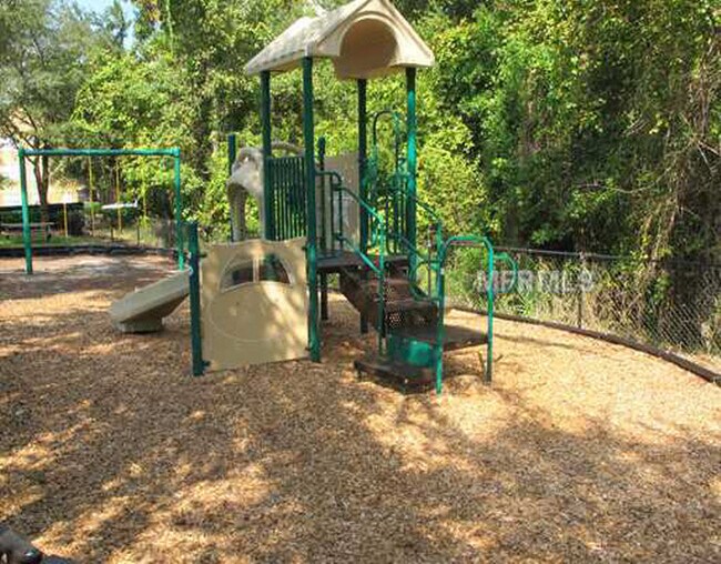 Building Photo - LONGWOOD: Gated Sabal Point Community- 2nd...