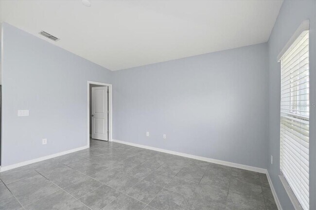 Building Photo - 1033 Holden Wy