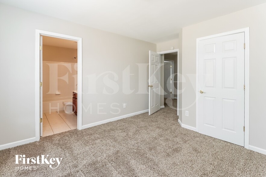 Building Photo - 1421 Kentmire Ct