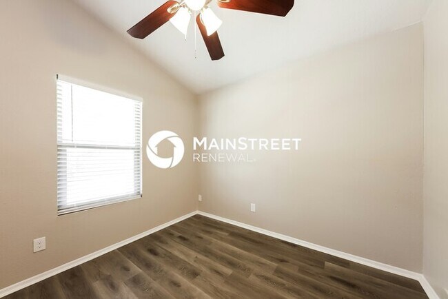 Building Photo - 3 Bedroom Pet-Friendly Home in Glendale, A...