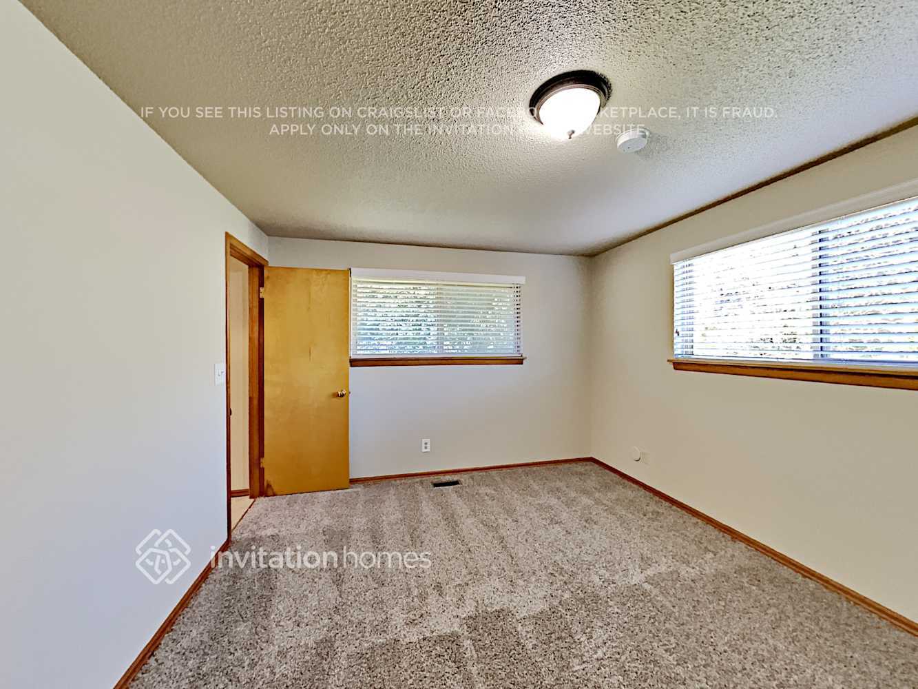 Building Photo - 617 S 301st St