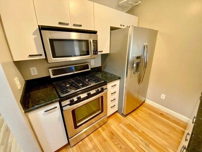 Building Photo - 5602 Wigmore Dr