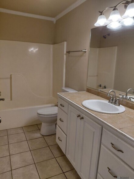 Building Photo - 13176 Brian Park Dr