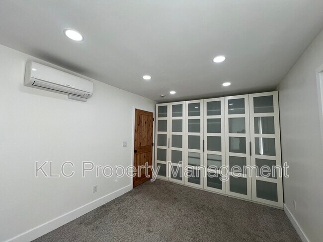 Building Photo - 3719 3rd St